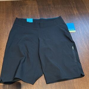 Columbia black outdoor shorts